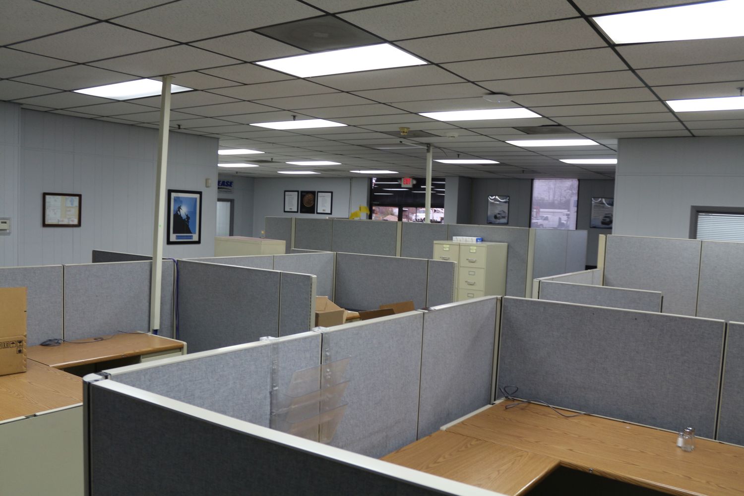 401 S Dirksen Pkwy, Springfield, IL 62703